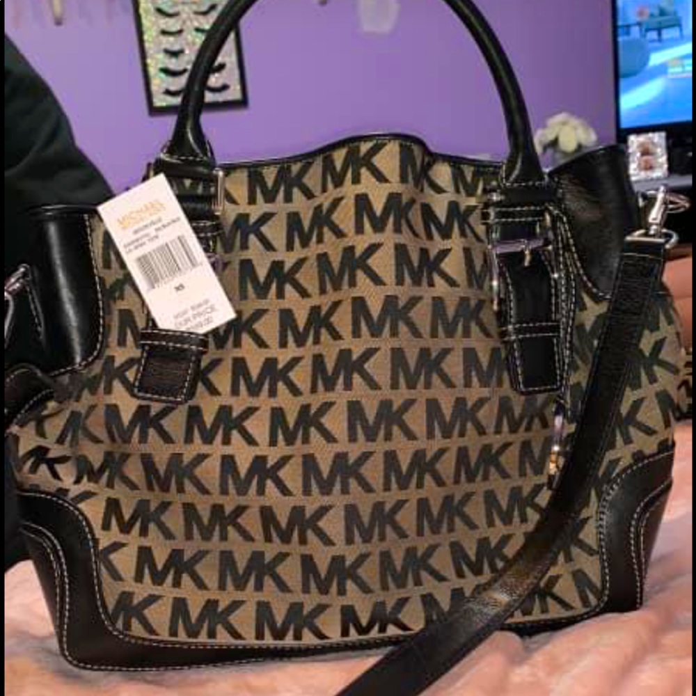 Michael Kors Large Handbag with Shoulder Strap